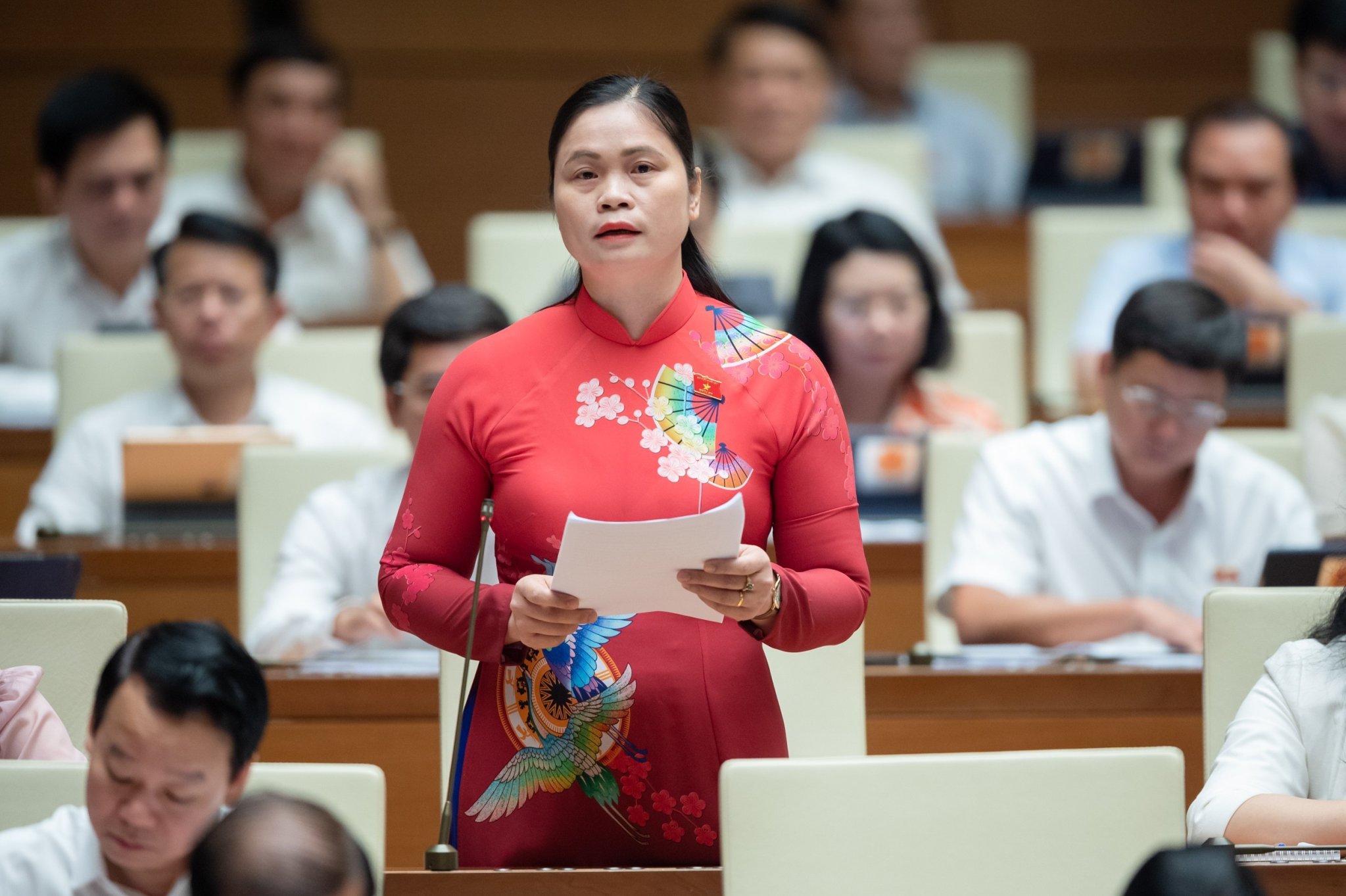 ĐBQH MA THỊ THÚY: BIỆN PHÁP HIỆU QUẢ NHẤT LÀ SỬ DỤNG CHÍNH SÁCH TÀI KHÓA CÓ TRỌNG TÂM ĐỂ HỖ TRỢ TRỰC TIẾP CHO DOANH NGHIỆP